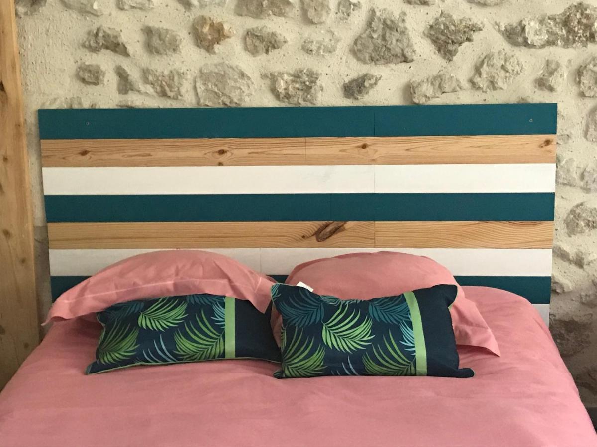 La Marelle Bed & Breakfast Avrille-les-Ponceaux Bagian luar foto