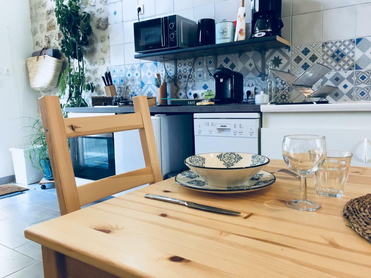 La Marelle Bed & Breakfast Avrille-les-Ponceaux Bagian luar foto