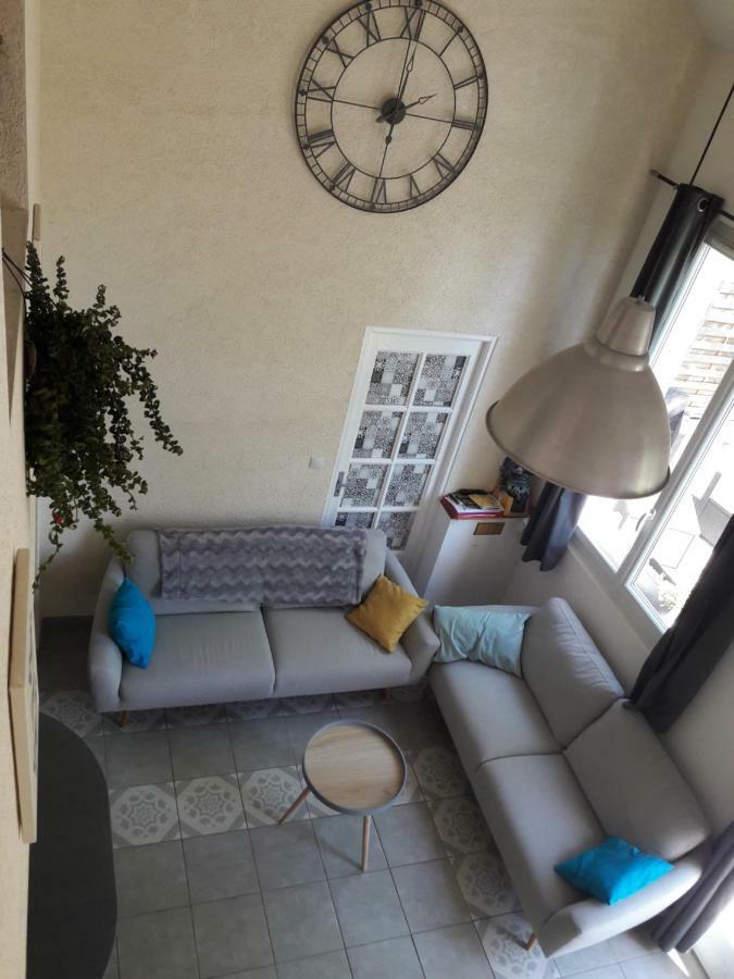 La Marelle Bed & Breakfast Avrille-les-Ponceaux Bagian luar foto